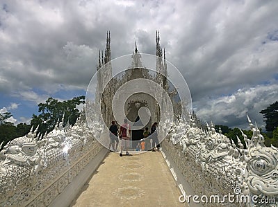 Architecture. Wat Rong Khun Thai: à¸§à¸±à¸”à¸£à¹ˆà¸­à¸‡à¸‚à¸¸à¹ˆà¸™, White Temple in Chiang Rai Province, Thailand Editorial Stock Photo